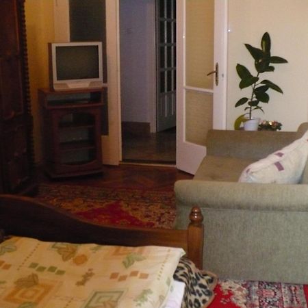 Kitty Apartman Apartment Miskolc Bagian luar foto