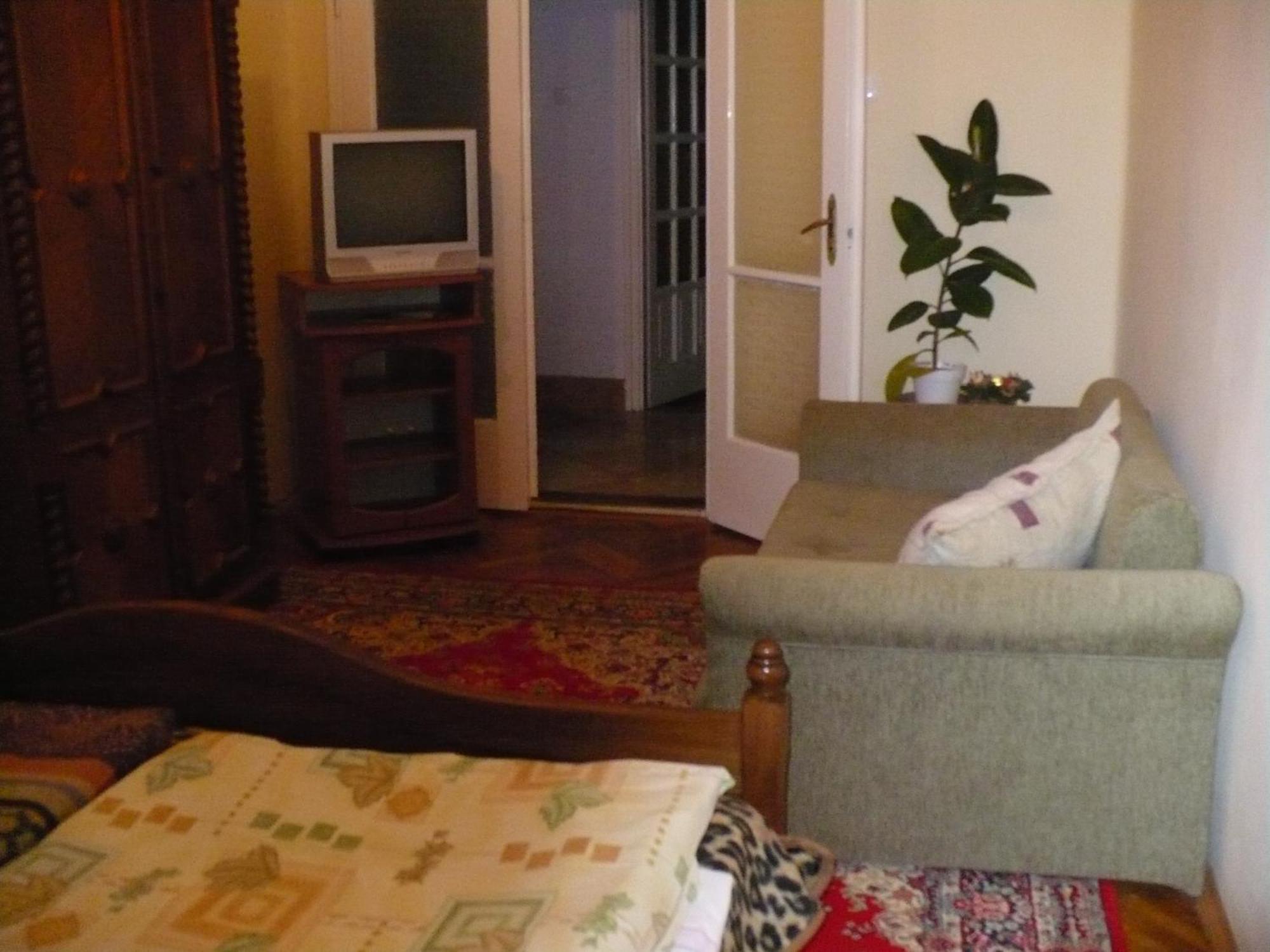 Kitty Apartman Apartment Miskolc Bagian luar foto