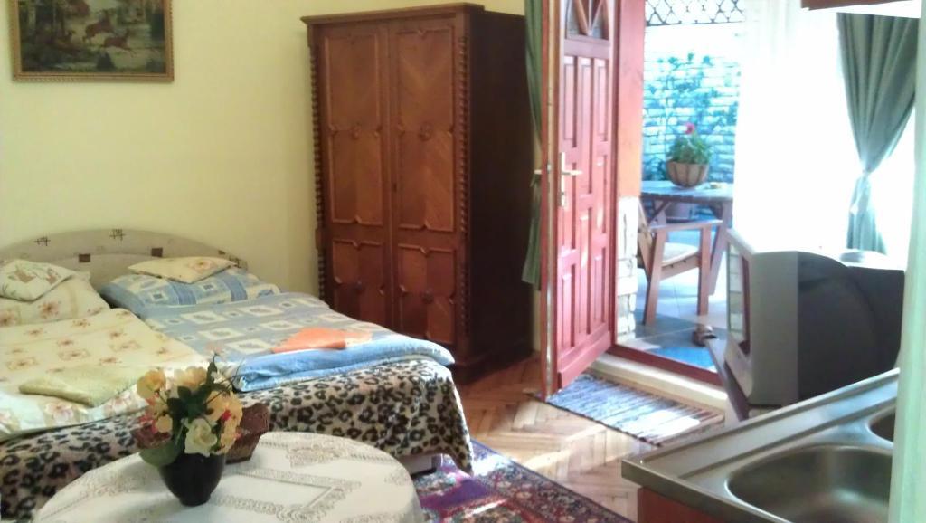 Kitty Apartman Apartment Miskolc Bagian luar foto
