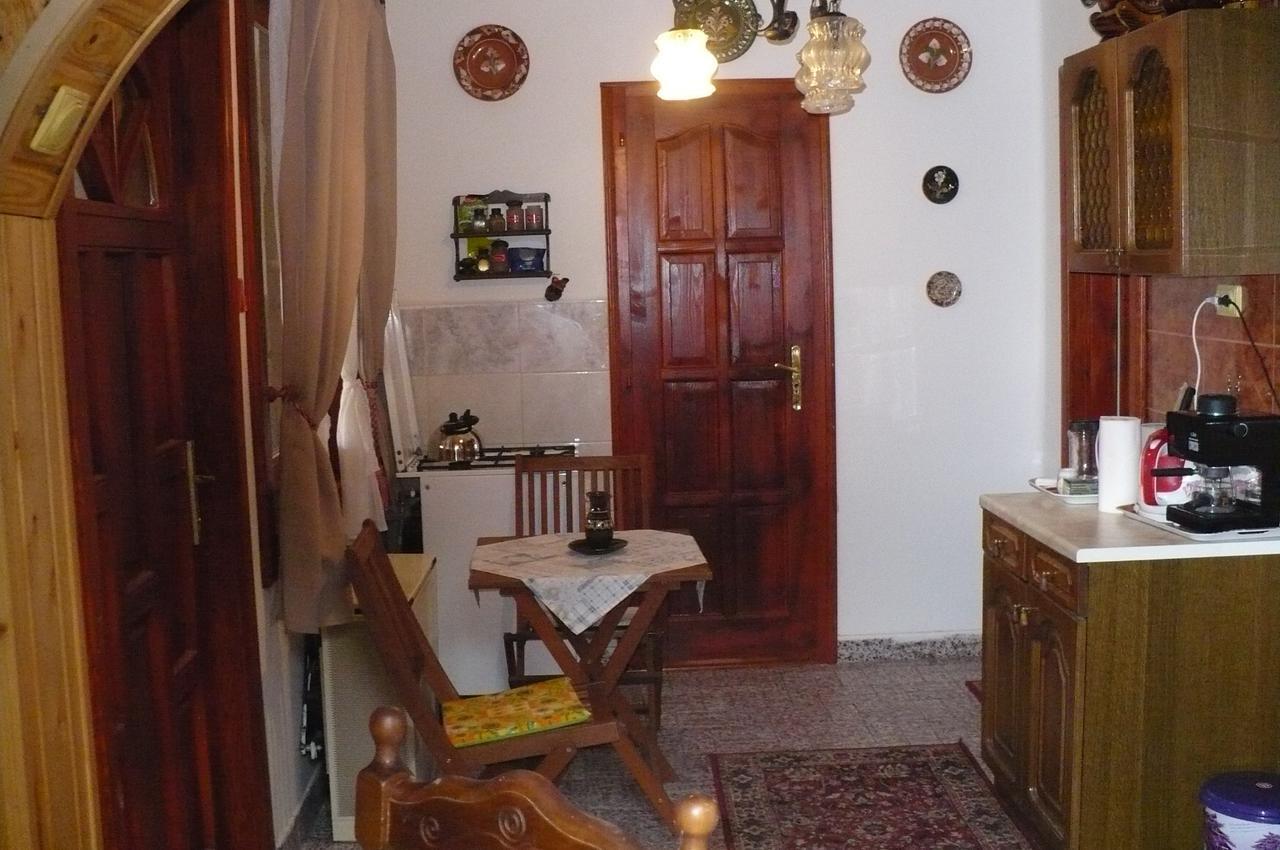 Kitty Apartman Apartment Miskolc Bagian luar foto
